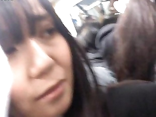 Real molester in Japanese train - 3 min
